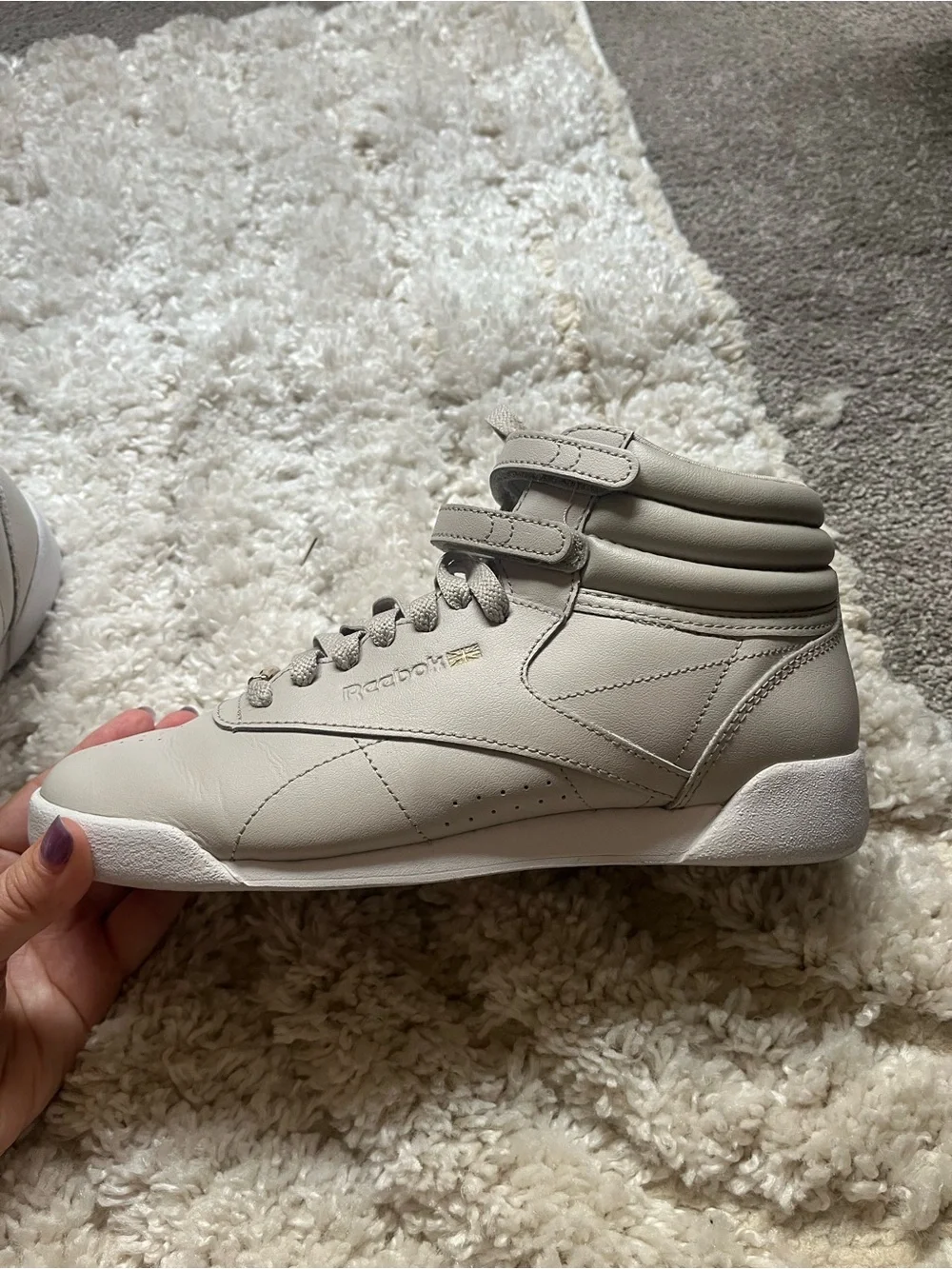 Reebok Big Kids High-Top Sneakers in Taupe/Grey, size 5